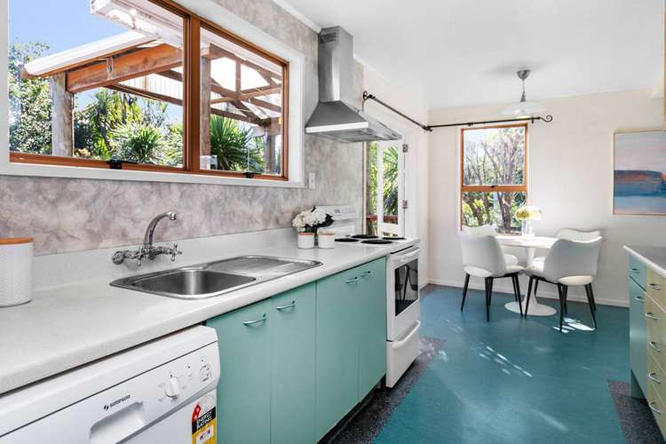 14 George Herring Place Glen Eden_4