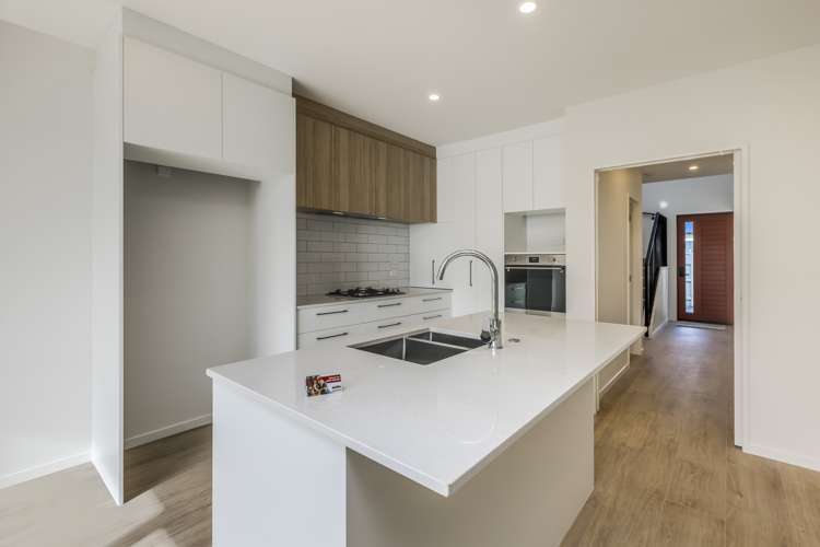 23 ADLAM LANE "WAIATA SHORES" Takanini_8
