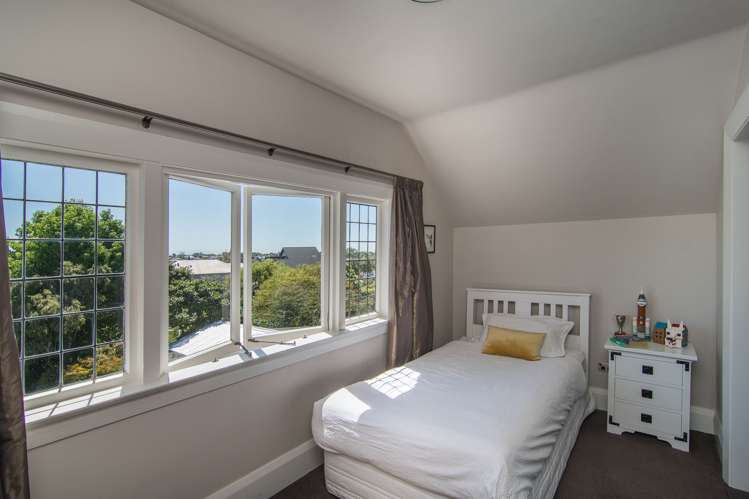 23 Kitchener Square Highfield_15