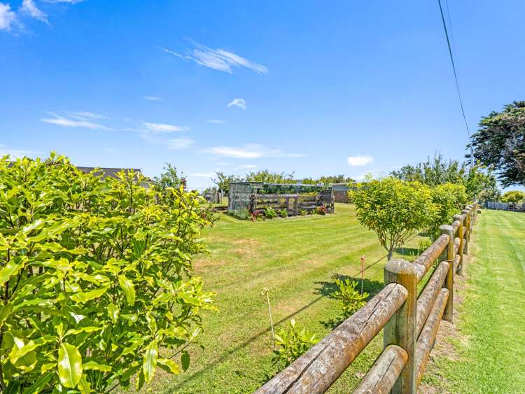 36 Shakespeare Road Bastia Hill_6