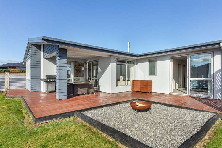 42 Katania Heights Brightwater_9