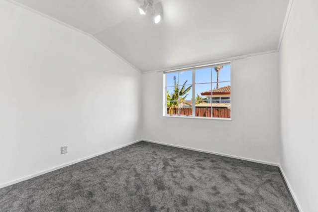 1/8 Sparrow Place Manurewa_2