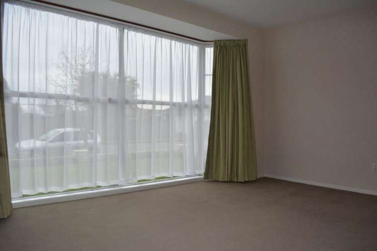 2/3 Sawtell Place Northcote_2