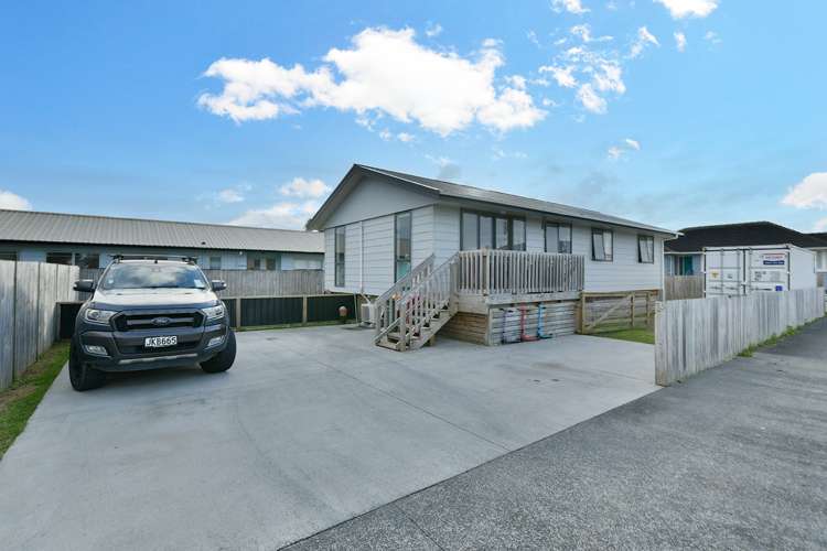 15 Springs Road, Parakai_0