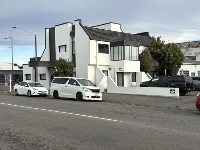 200 Warren Street North Hastings_2