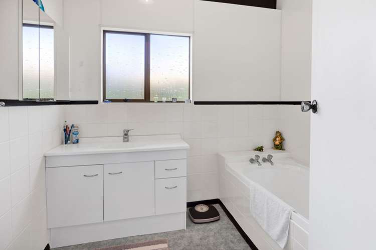 38 Celia Street Stratford_18