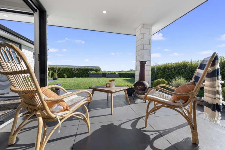 213 Ballintoy Park Drive Welcome Bay_6