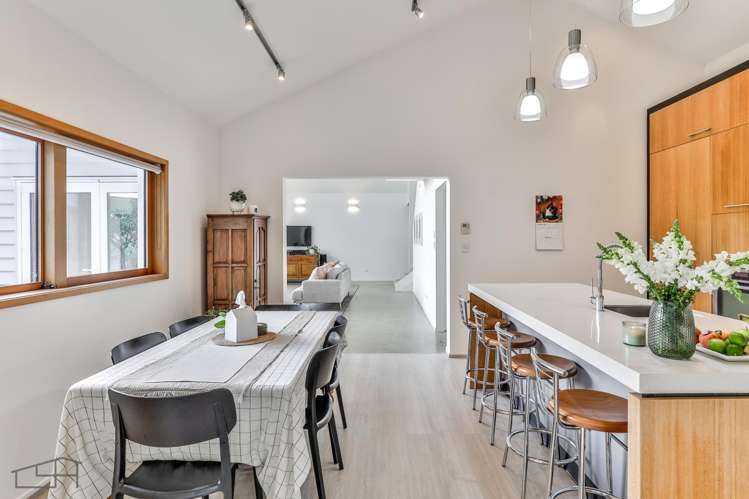 184 Laingholm Drive Titirangi_6