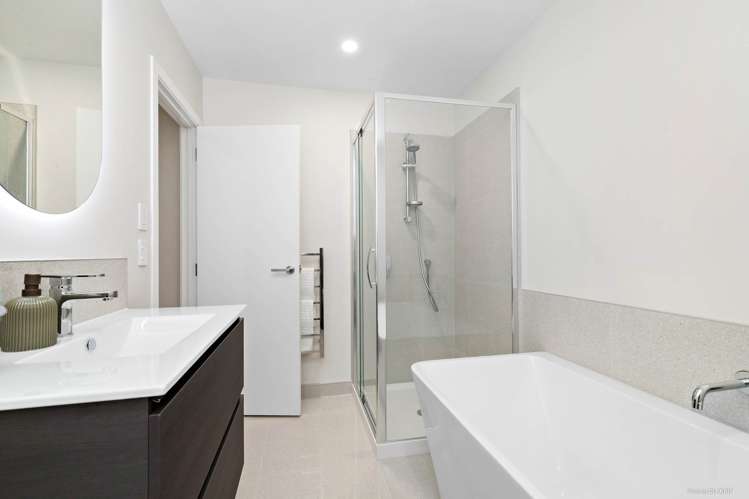 36 Metoriti Crescent_3