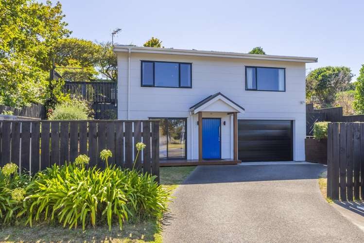 69 Golf Road Paraparaumu Beach_0