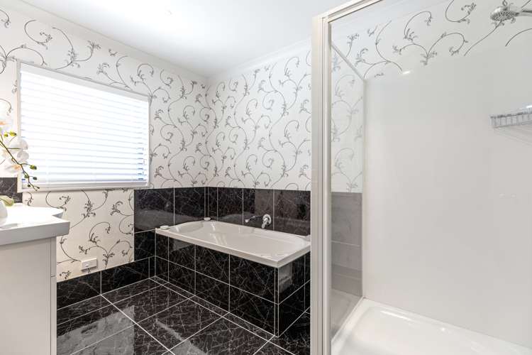 18 Ko Place Pyes Pa_13