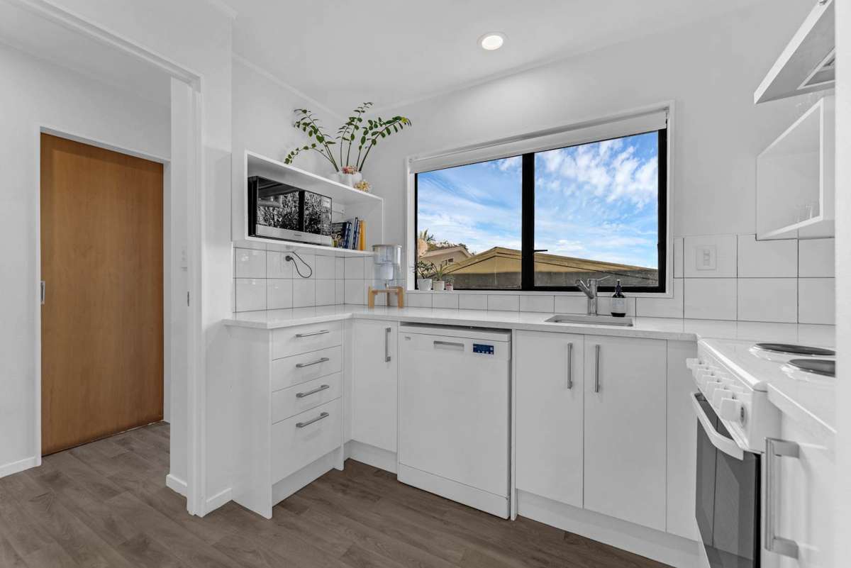 2/104 Blockhouse Bay Road_5