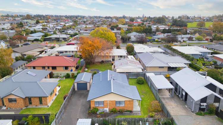 8A Brian Bary Street Redwoodtown_16