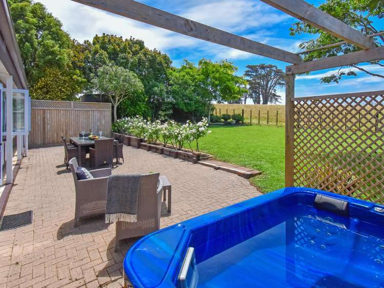 12 Tadley Court Goodwood Heights_17