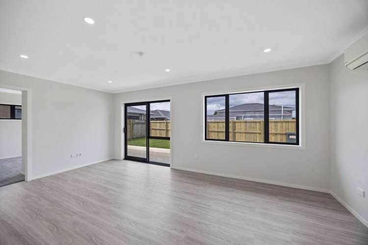 43 Collins Street Hawera_7