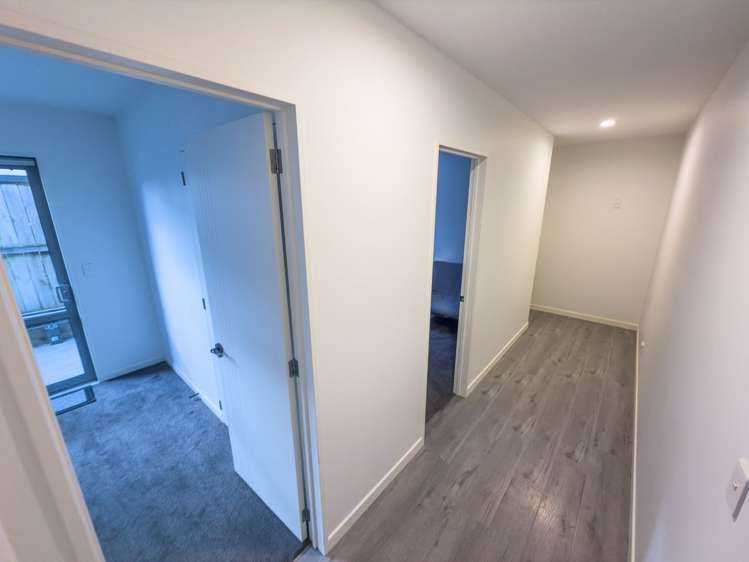 70 Hughs Way Flat Bush_4