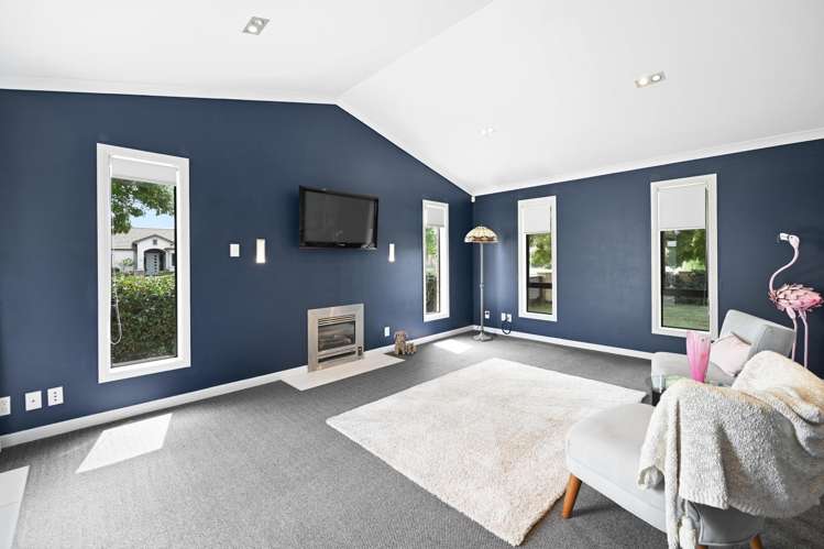 2 Ebony Court Rototuna North_13