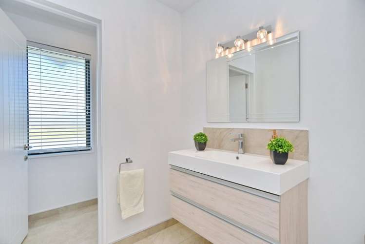 1 Peter Place Rangiora_8