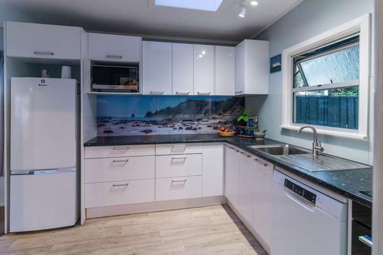 292 Clifton Road Te Awanga_2