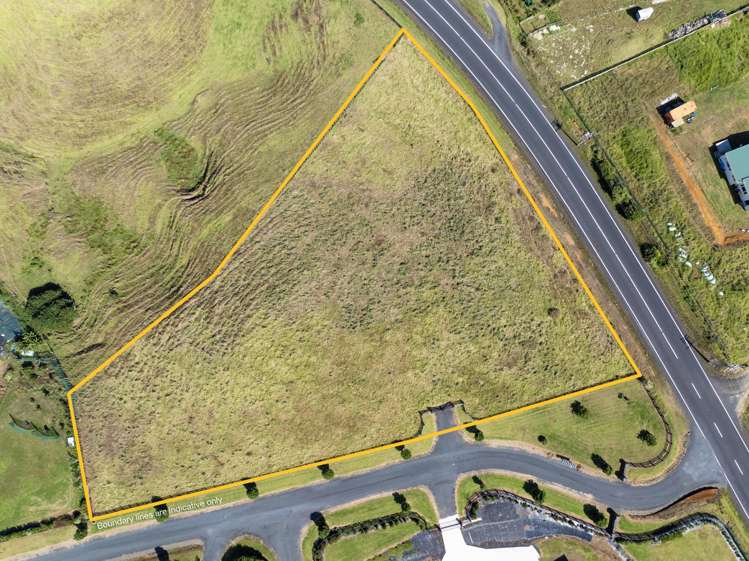 2 Chelsea Lee Lane Pollok_12