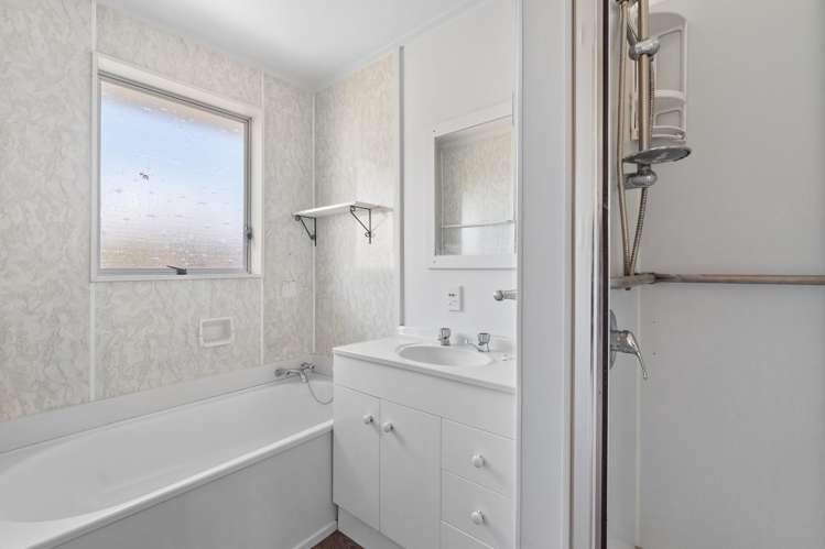 73 Tuhikaramea Road Dinsdale_6