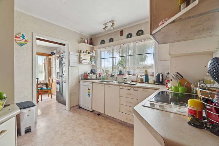 64 Wedgwood Avenue Mangere East_15