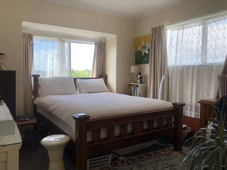 2/8 Monteith Crescent Remuera_4