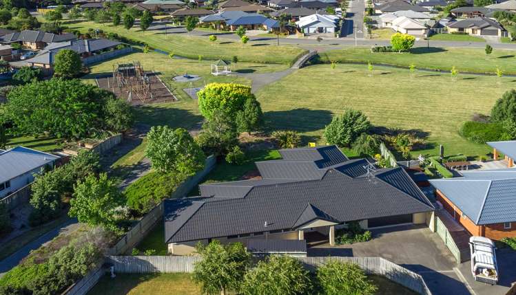 3 Avening Close Blenheim Central_36