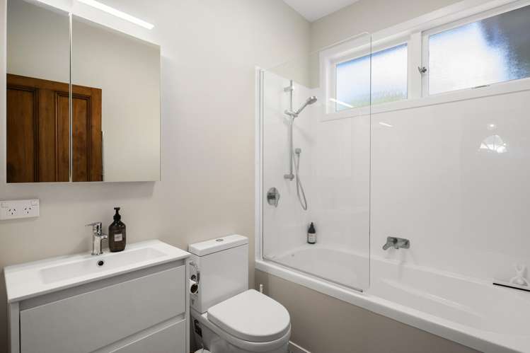 10 Donald Crescent Karori_13