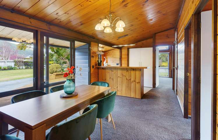 21 Awanui Drive Waikanae_9