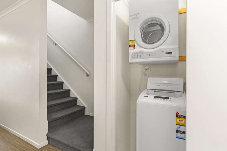 11 Chiefs Court Hamilton East_9