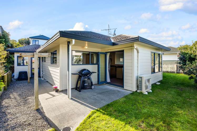 18A Bowes Crescent Strathmore Park_9