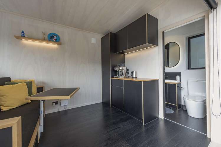 21 & 21a Beach Valley Road Piha_35