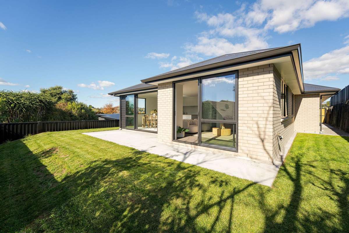 8 Christie Way_1