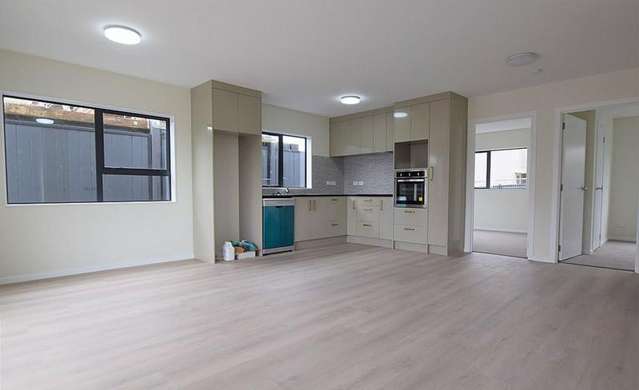 3/12 Pleasant Road Glen Eden_3