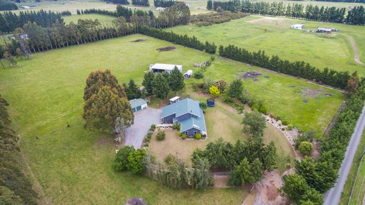 729 Poyntzs Road West Eyreton_25