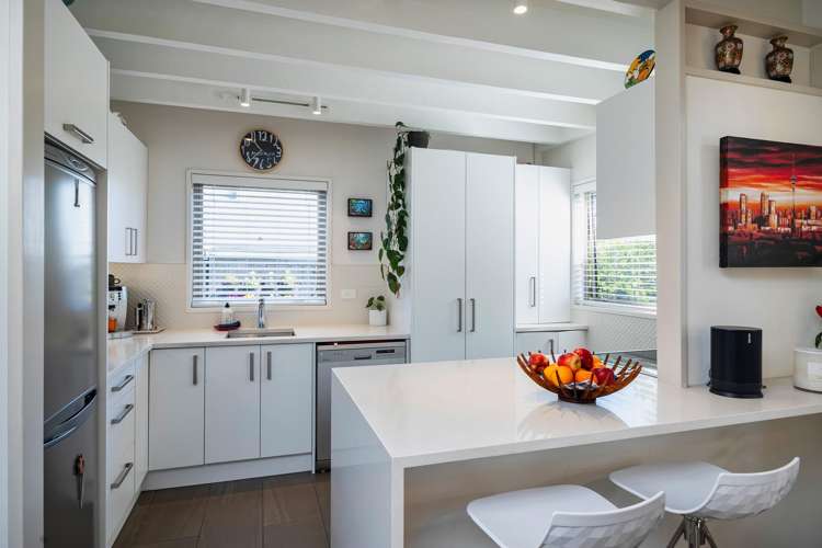 2/5 Wesley Avenue Mount Albert_5