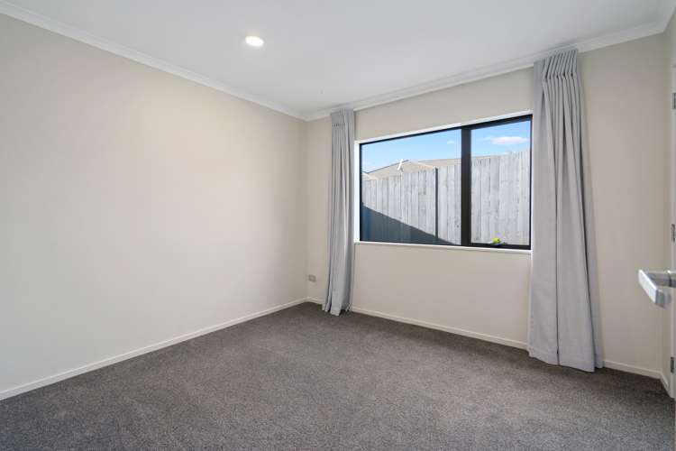 13 Alpers Ridge Leamington_12