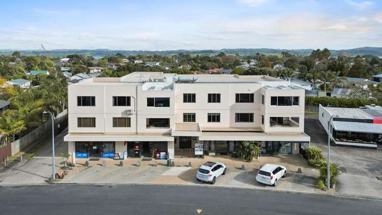 2b/12 Seaway Road Clarks Beach_25