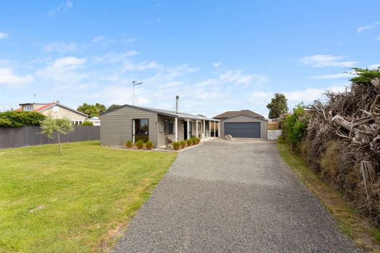 5 Linklater Avenue Foxton Beach_16