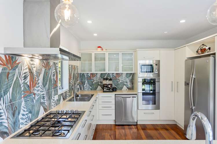 2/91 Deep Creek Road Waiake_10