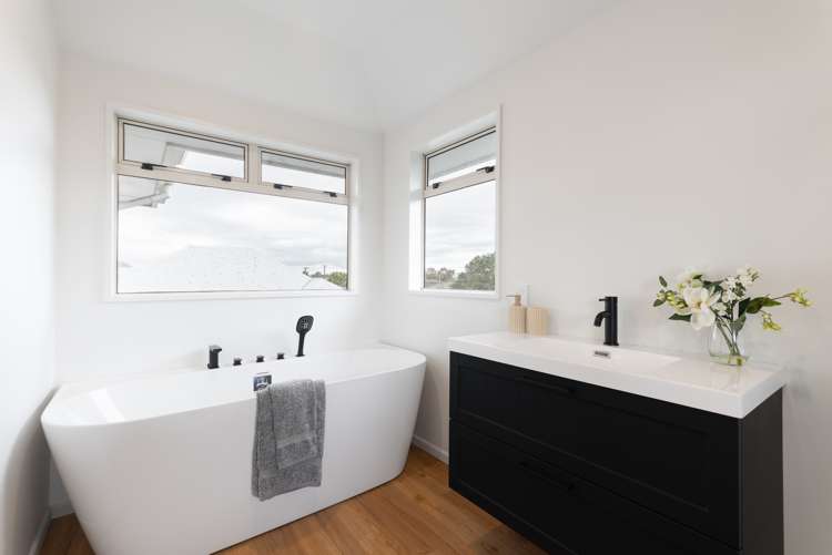 8 Hammersley Avenue Shirley_13