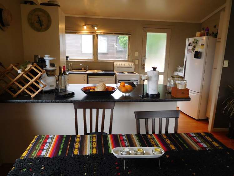 1/15 Selwyn Crescent Forrest Hill_6