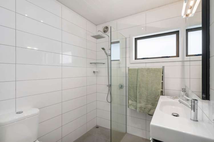 1/27 Churchill Road Murrays Bay_20