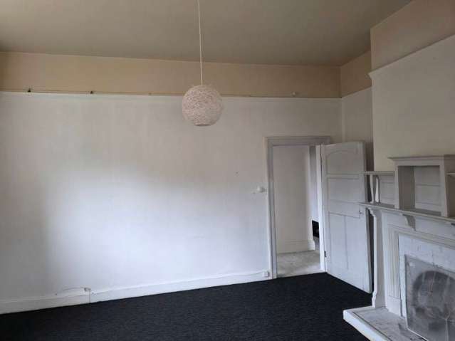 2/25 Sefton Street Seaview_2