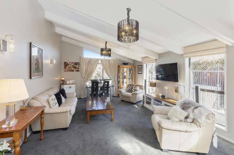 54 Ambleside Drive Burnside_6