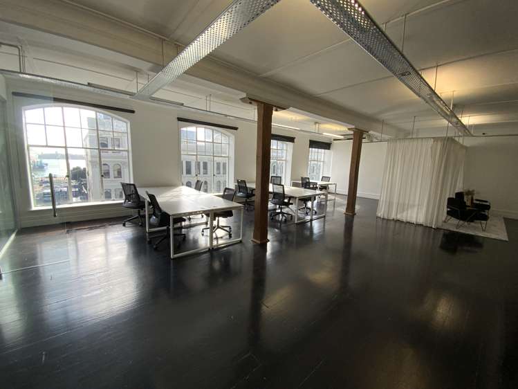 Suite 402/8 Commerce Street_0