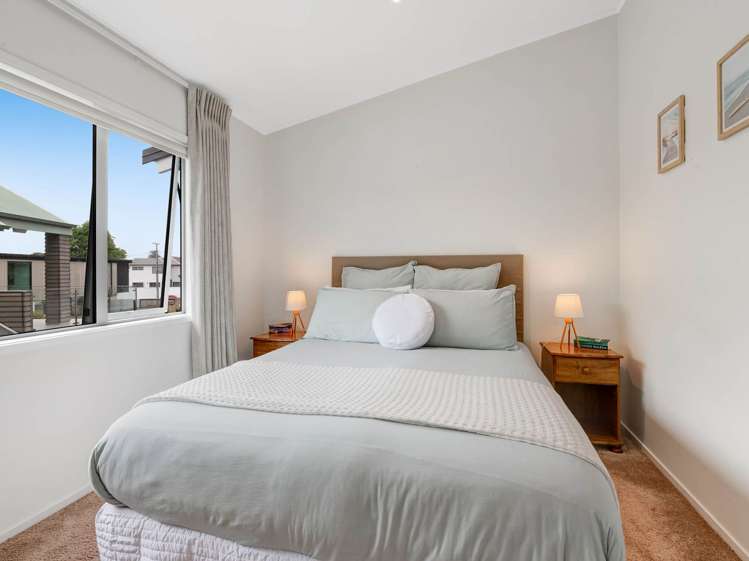 7 William Bayes Place Red Beach_11