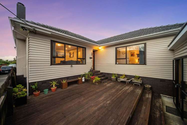 7 Netherlands Avenue Kelston_16