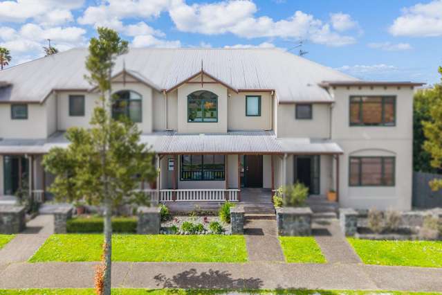 In the Heart of Te Atatu Peninsula!